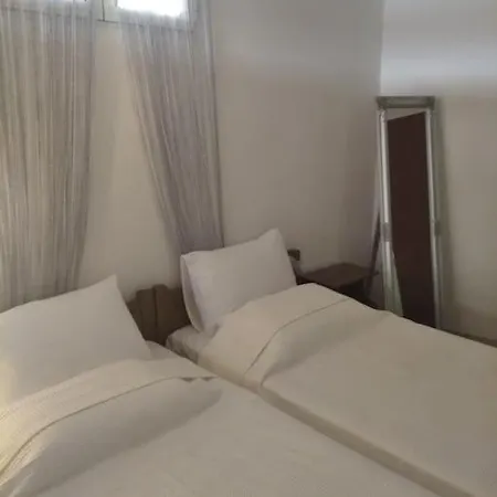 Private Seaside Guest House... Agia Marina Mikrolimanou Exterior foto